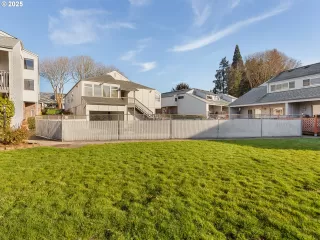 Photo #6: 418098856 Listing