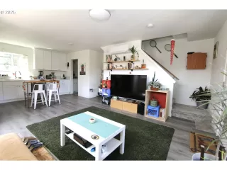 Photo #3: 420337417 Listing 