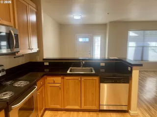 Photo #2: 420395507 Listing 