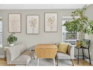 Photo #2: 420608964 Listing