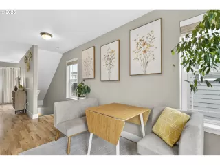 Photo #3: 420608964 Listing