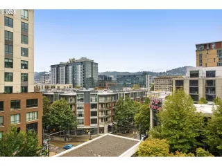 Photo #1: 422013044 Listing