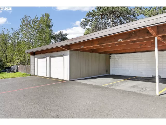 MLS: 422448824 Condo For Sale