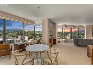 Photo #1: 422462627 Listing