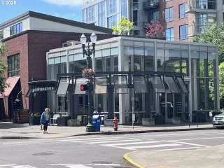 Photo #4: 423171040 Listing 