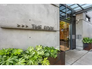 Photo #2: 423372965 Listing