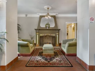 Photo #3: 423380791 Listing 