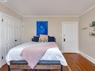 Photo #5: 423380791 Listing 