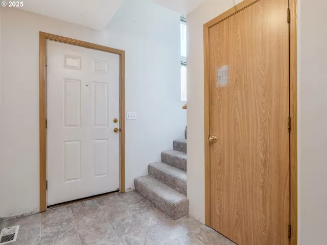 MLS: 423904075 Condo For Sale