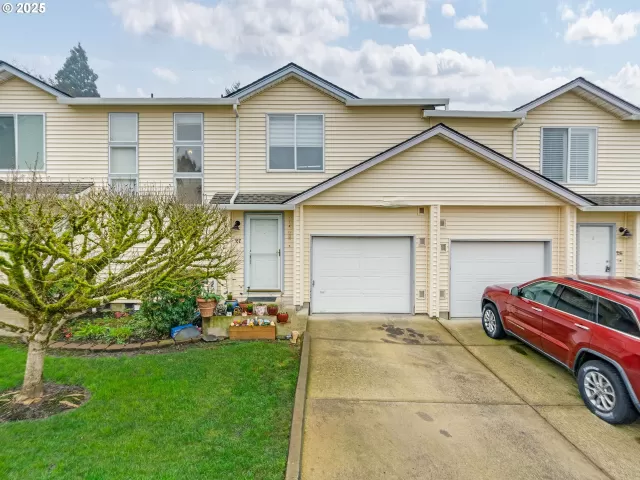 MLS: 423904075 Condo For Sale