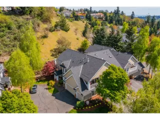 Photo #4: 424529211 Listing 