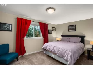 More Details about MLS # 424919291 : 7925 SW 40TH AVE A