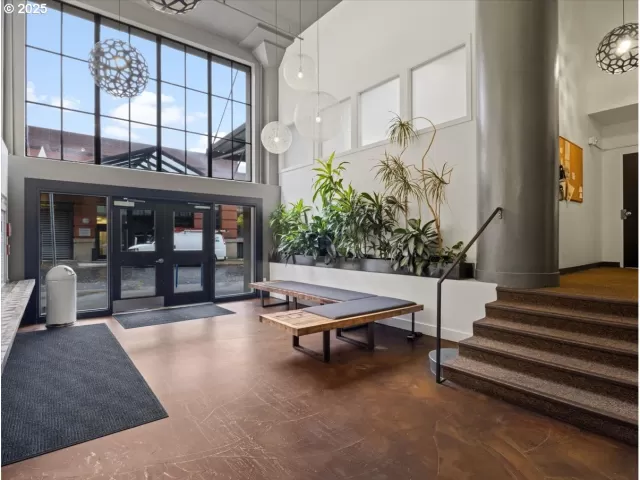 MLS: 424930766 Condo For Sale