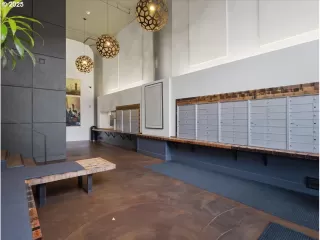 Photo #1: 424930766 Listing 