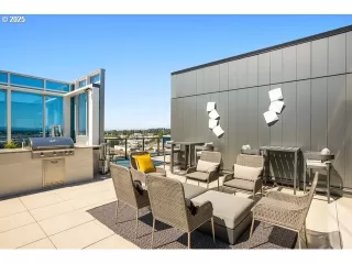 Photo #6: 426456391 Listing