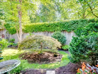 Photo #3: 426886410 Listing