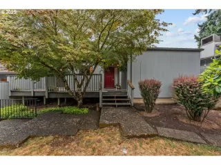 Photo #3: 427122670 Listing