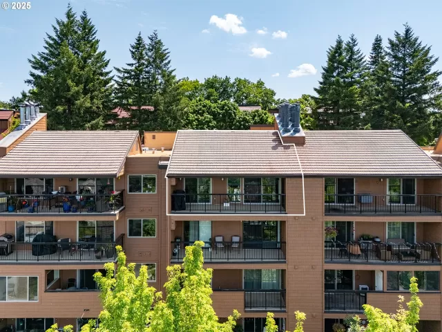 MLS: 428451105 Condo For Sale