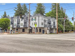 More Details about MLS # 428672741 : 20 SE 172ND AVE 118