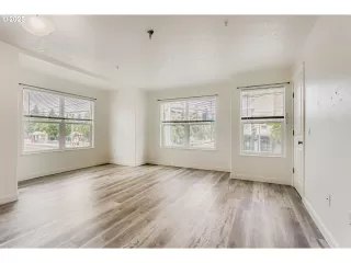 Photo #1: 428672741 Listing 