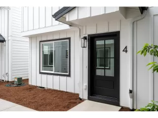 Photo #4: 429026744 Listing 