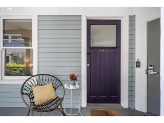 Photo #1: 429692009 Listing