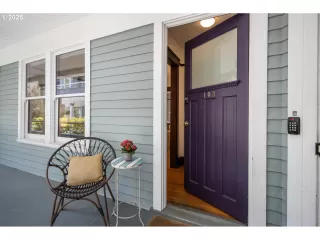 Photo #2: 429692009 Listing