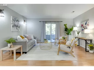 Photo #6: 430851567 Listing