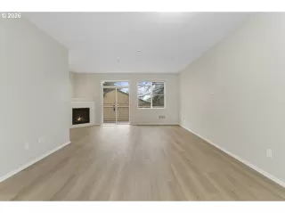 Photo #4: 431111812 Listing 