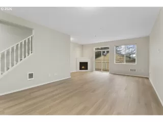 Photo #5: 431111812 Listing 