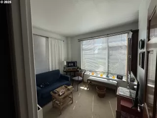 Photo #2: 431760685 Listing