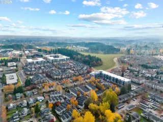 Photo #5: 431825346 Listing