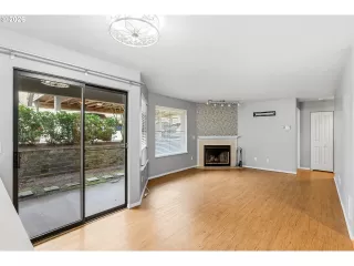 Photo #6: 432017944 Listing 