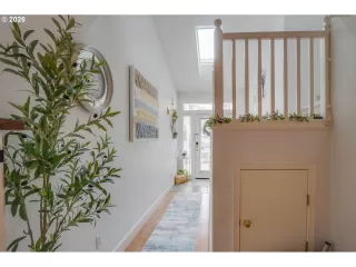 Photo #2: 432085957 Listing 