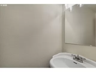 Photo #4: 432217929 Listing 