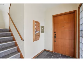 Photo #5: 432489742 Listing 