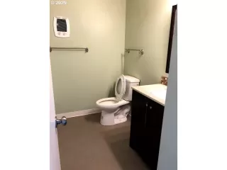 Photo #6: 432709510 Listing 