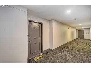 Photo #2: 432953319 Listing 