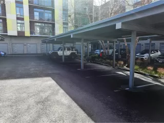 Photo #5: 433354695 Listing 