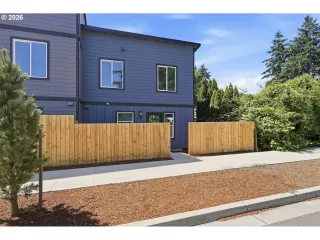 Photo #2: 433735018 Listing 
