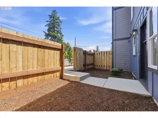 Photo #5: 433735018 Listing 