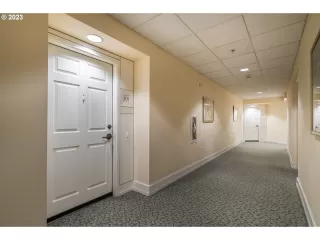 Photo #3: 434392266 Listing