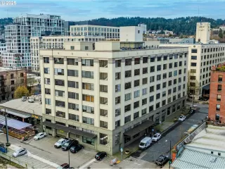 More Details about MLS # 434601850 : 1314 NW IRVING ST 202