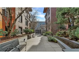 More Details about MLS # 434922047 : 2350 NW SAVIER ST 108