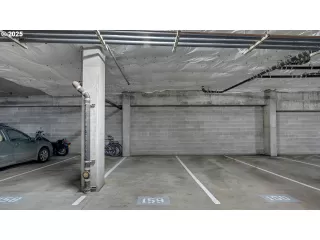 Photo #4: 434922047 Listing