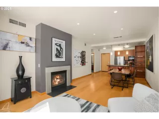 Photo #6: 435506706 Listing 