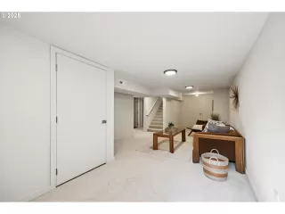 Photo #3: 435671427 Listing 