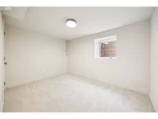 Photo #4: 435671427 Listing 