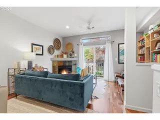 Photo #1: 435693513 Listing 