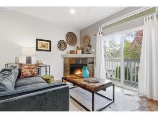 Photo #2: 435693513 Listing 